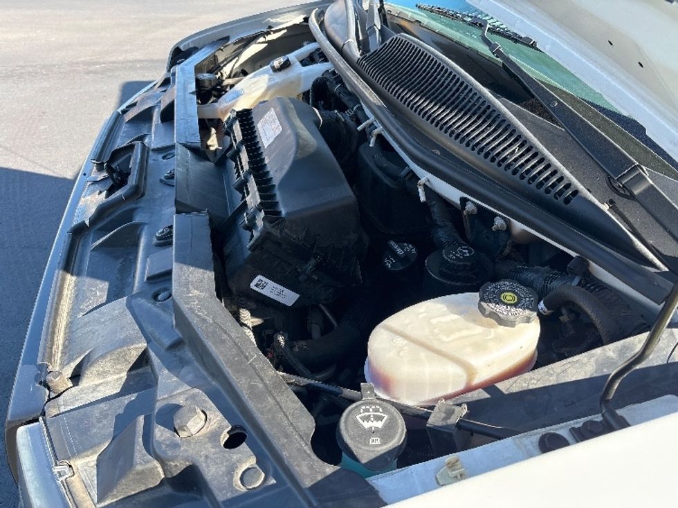 Light Duty Box Truck-Light and Medium Duty Trucks-GMC-2021-Savana G33903-Clackamas-OR-121,824\n\t\tmiles-$ 28,000 - Image 24