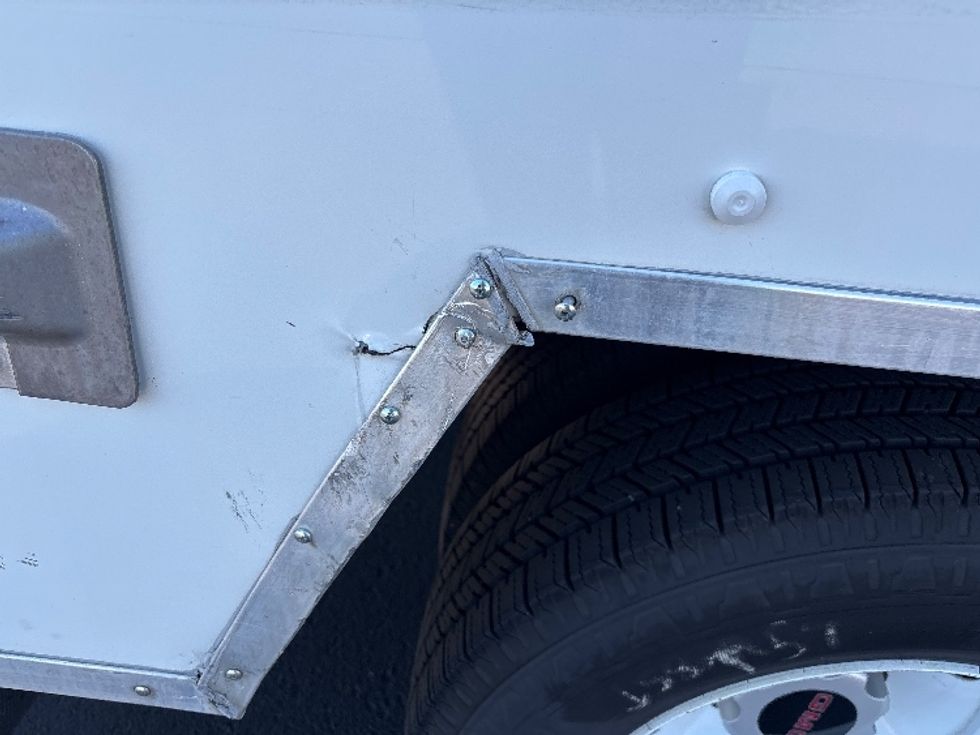 Light Duty Box Truck-Light and Medium Duty Trucks-GMC-2021-Savana G33903-Clackamas-OR-121,824\n\t\tmiles-$ 28,000 - Image 27