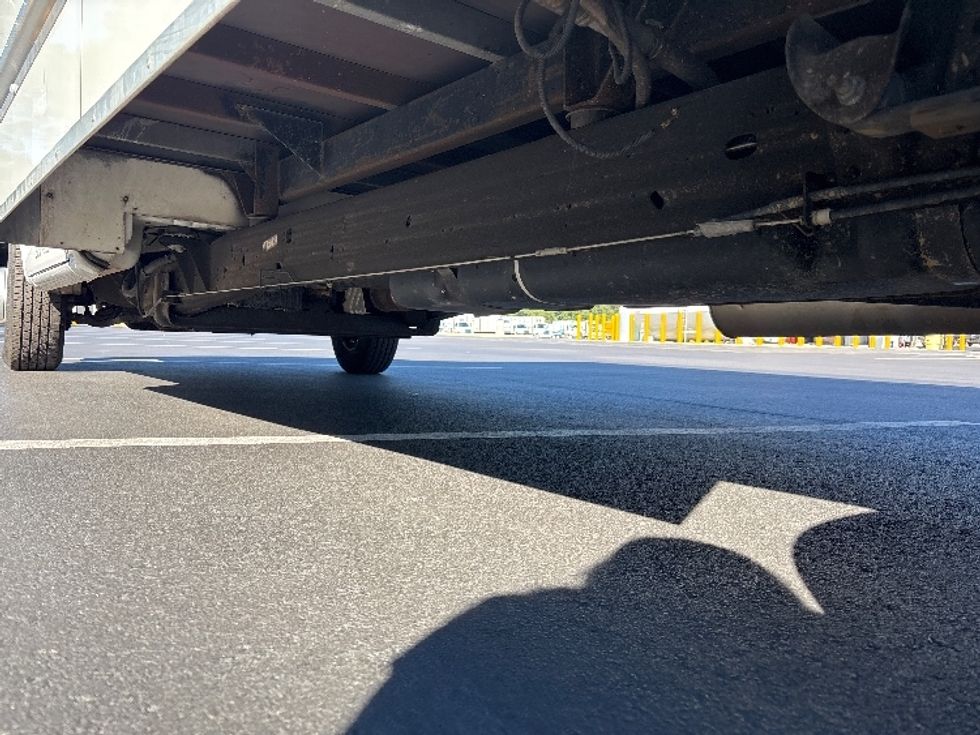 Light Duty Box Truck-Light and Medium Duty Trucks-GMC-2021-Savana G33903-Clackamas-OR-121,824\n\t\tmiles-$ 28,000 - Image 5