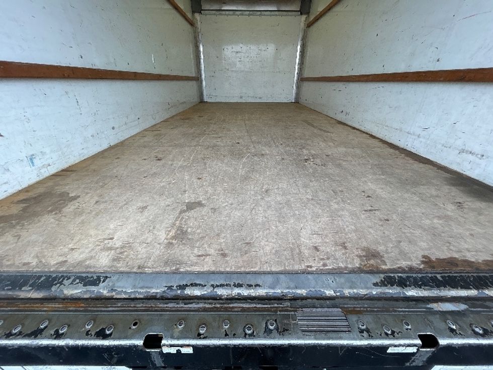 Light Duty Box Truck-Light and Medium Duty Trucks-GMC-2021-Savana G33903-Clackamas-OR-96,118\n\t\tmiles-$ 28,000 - Image 10