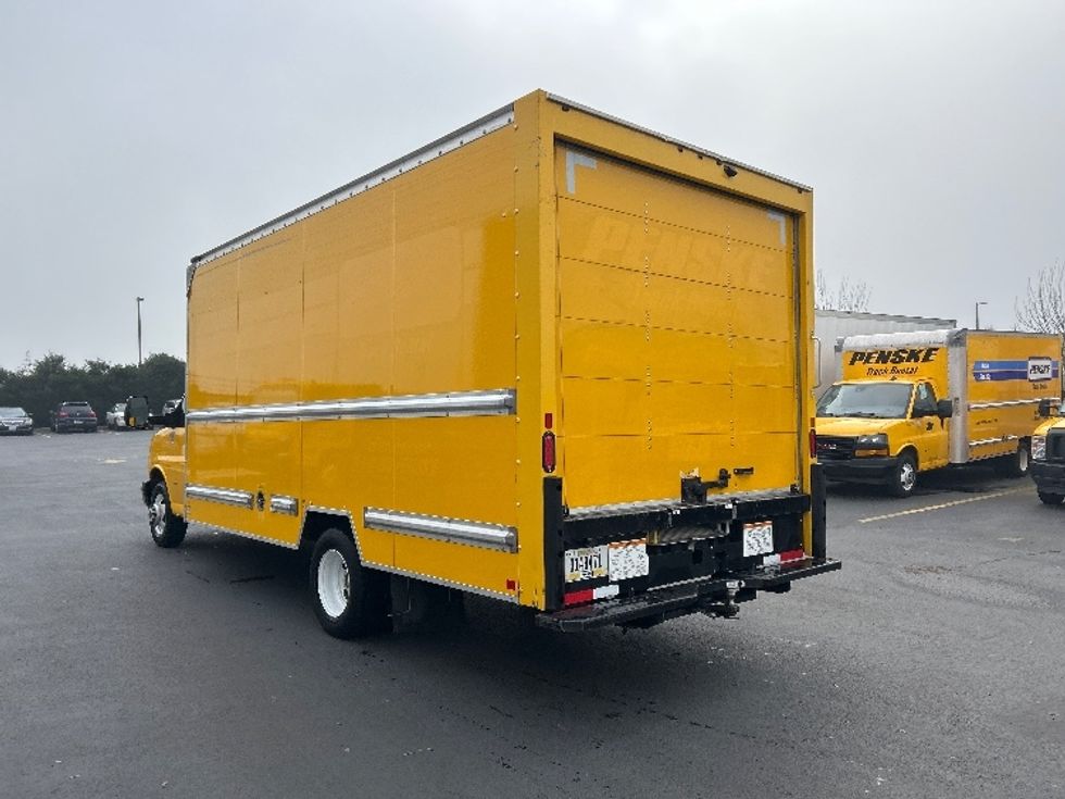 Light Duty Box Truck-Light and Medium Duty Trucks-GMC-2021-Savana G33903-Clackamas-OR-96,118\n\t\tmiles-$ 28,000 - Image 6