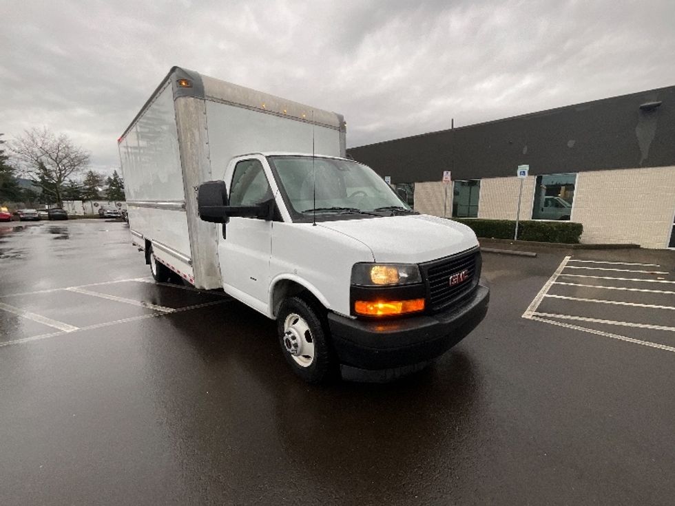 Light Duty Box Truck-Light and Medium Duty Trucks-GMC-2021-Savana G33903-Clackamas-OR-98,454\n\t\tmiles-$ 31,000 - Image 1