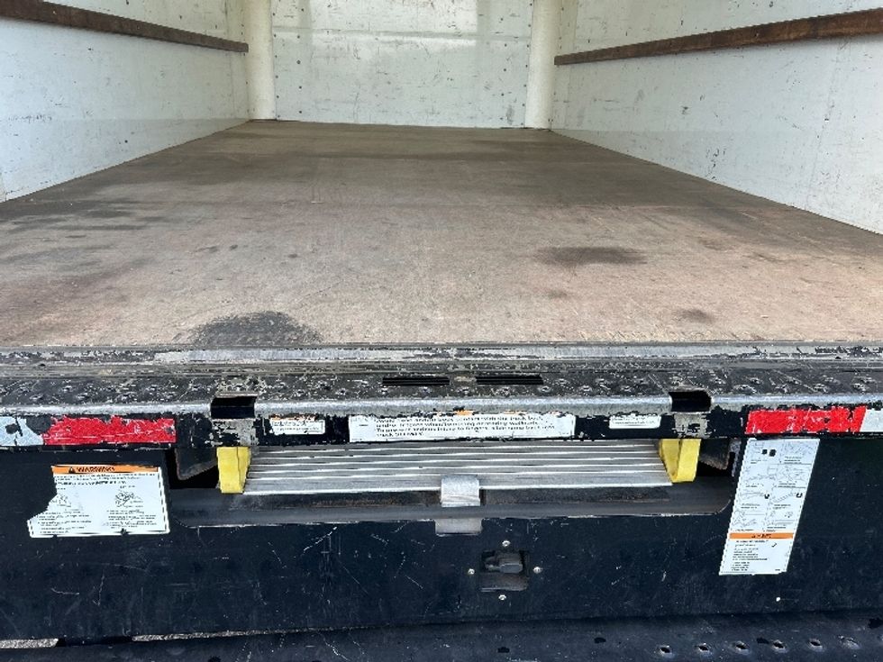 Light Duty Box Truck-Light and Medium Duty Trucks-GMC-2021-Savana G33903-Cleona-PA-86,754\n\t\tmiles-$ 25,750 - Image 10