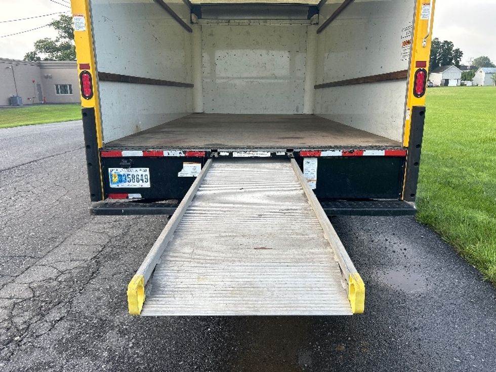 Light Duty Box Truck-Light and Medium Duty Trucks-GMC-2021-Savana G33903-Cleona-PA-86,754\n\t\tmiles-$ 25,750 - Image 9