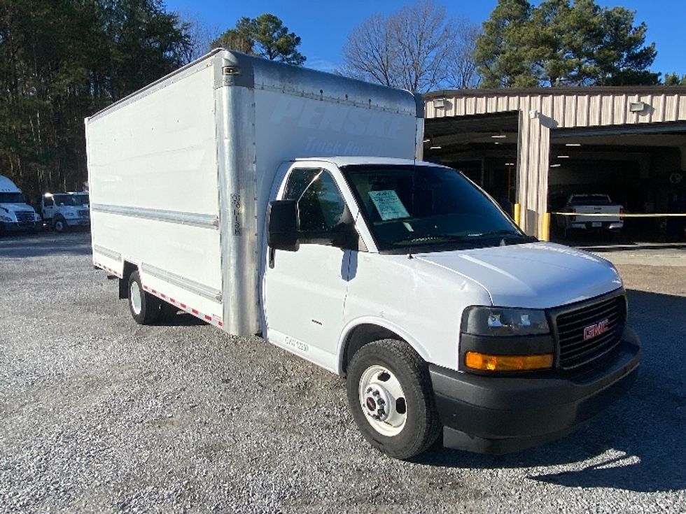 Light Duty Box Truck-Light and Medium Duty Trucks-GMC-2021-Savana G33903-Cleveland-TN-114,916\n\t\tmiles-$ 29,000 - Image 1