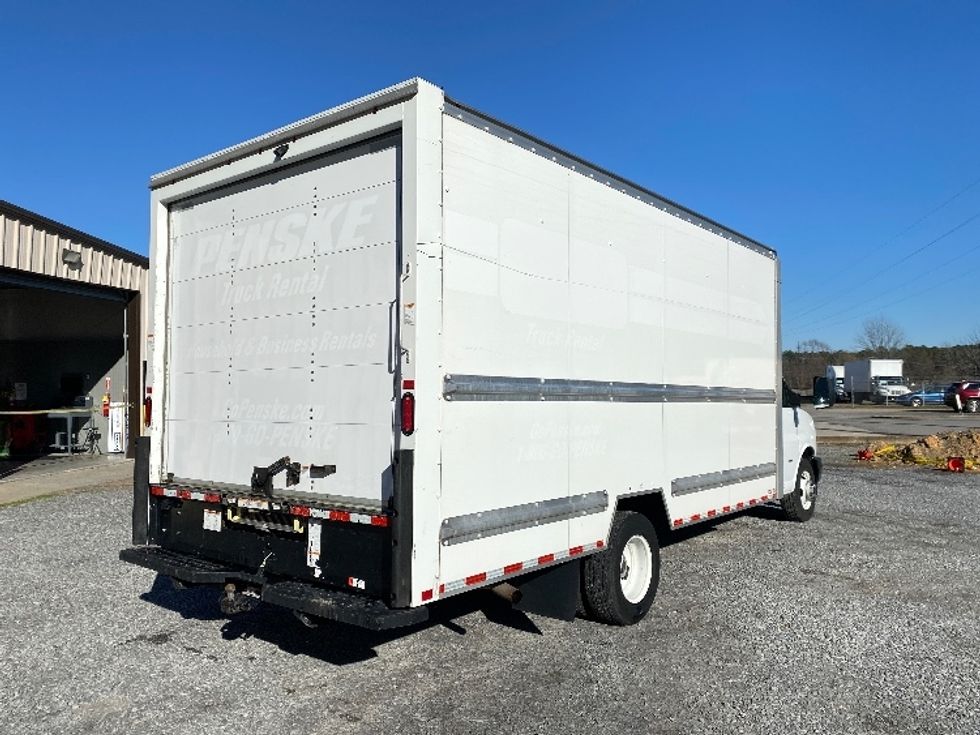 Light Duty Box Truck-Light and Medium Duty Trucks-GMC-2021-Savana G33903-Cleveland-TN-114,916\n\t\tmiles-$ 29,000 - Image 12