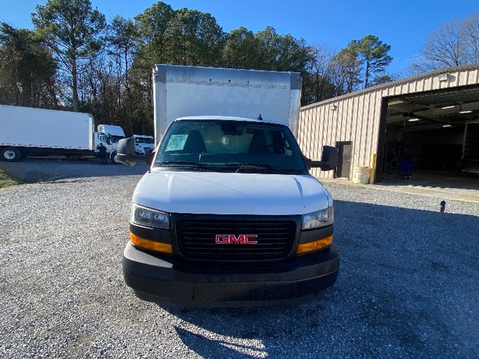 Light Duty Box Truck-Light and Medium Duty Trucks-GMC-2021-Savana G33903-Cleveland-TN-114,916\n\t\tmiles-$ 29,000 - Image 2
