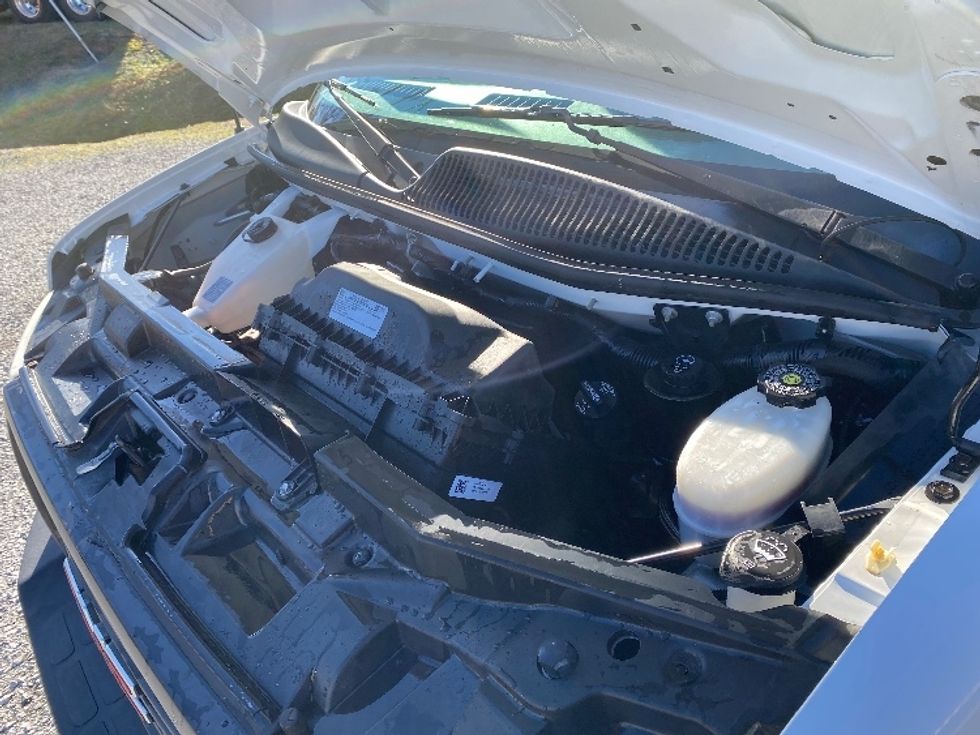 Light Duty Box Truck-Light and Medium Duty Trucks-GMC-2021-Savana G33903-Cleveland-TN-114,916\n\t\tmiles-$ 29,000 - Image 22