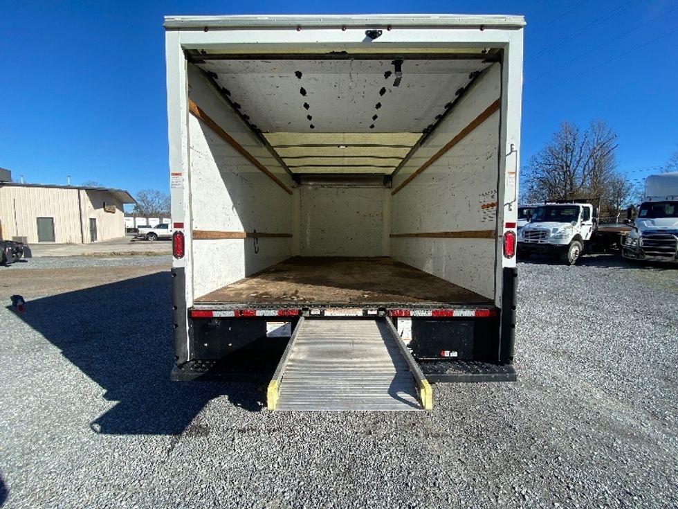 Light Duty Box Truck-Light and Medium Duty Trucks-GMC-2021-Savana G33903-Cleveland-TN-114,916\n\t\tmiles-$ 29,000 - Image 8
