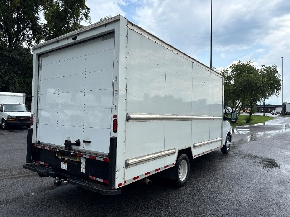 Light Duty Box Truck-Light and Medium Duty Trucks-GMC-2021-Savana G33903-Cleveland-TN-119,276\n\t\tmiles-$ 25,250 - Image 12