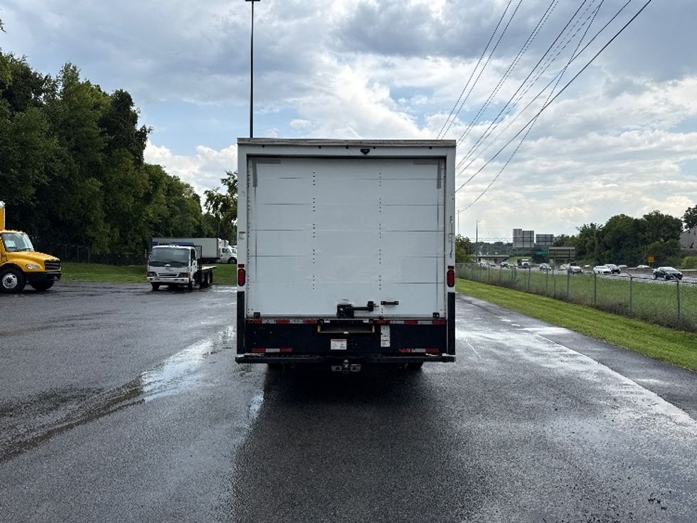 Light Duty Box Truck-Light and Medium Duty Trucks-GMC-2021-Savana G33903-Cleveland-TN-119,276\n\t\tmiles-$ 25,250 - Image 7