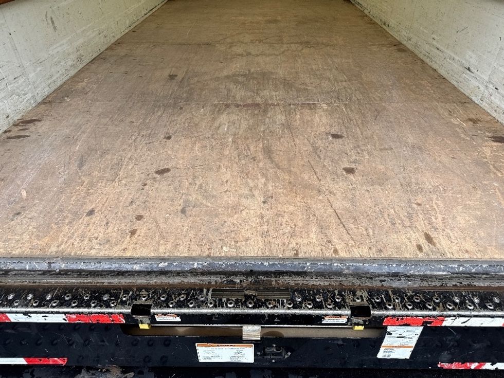 Light Duty Box Truck-Light and Medium Duty Trucks-GMC-2021-Savana G33903-Cleveland-TN-119,276\n\t\tmiles-$ 25,250 - Image 9
