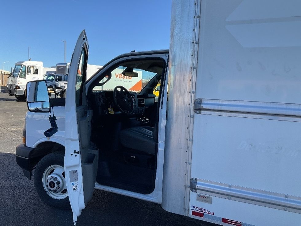 Light Duty Box Truck-Light and Medium Duty Trucks-GMC-2021-Savana G33903-Colorado Springs-CO-108,561\n\t\tmiles-$ 30,000 - Image 15