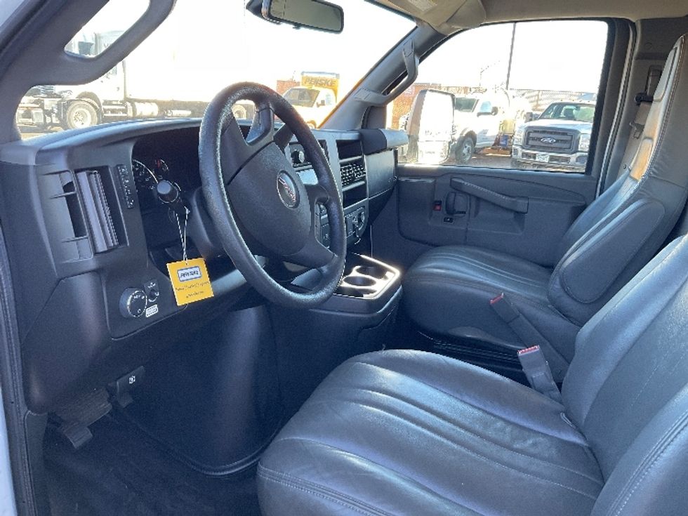 Light Duty Box Truck-Light and Medium Duty Trucks-GMC-2021-Savana G33903-Colorado Springs-CO-108,561\n\t\tmiles-$ 30,000 - Image 16