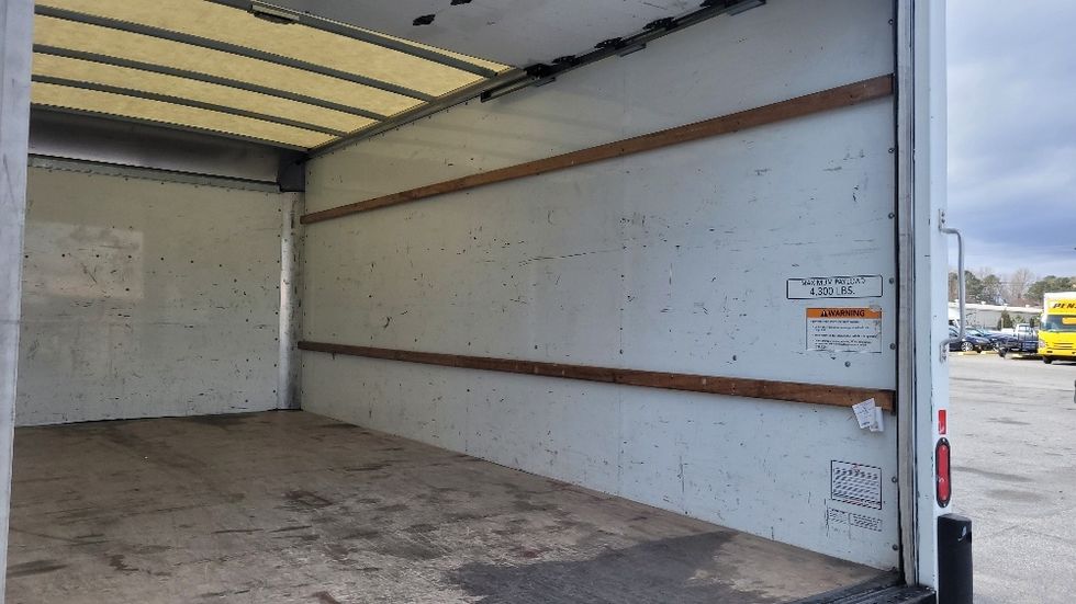 Light Duty Box Truck-Light and Medium Duty Trucks-GMC-2021-Savana G33903-Columbus-GA-68,431\n\t\tmiles-$ 37,500 - Image 12