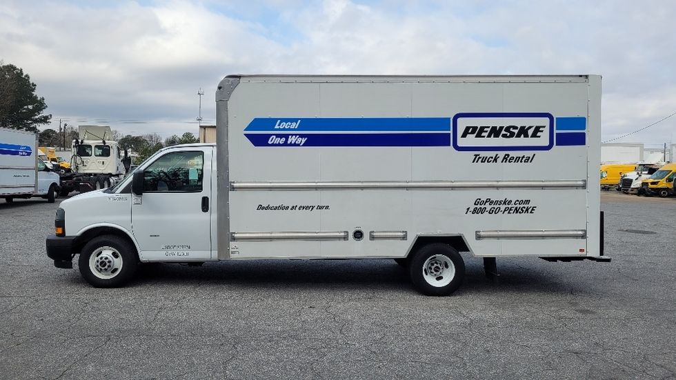 Light Duty Box Truck-Light and Medium Duty Trucks-GMC-2021-Savana G33903-Columbus-GA-68,431\n\t\tmiles-$ 37,500 - Image 4