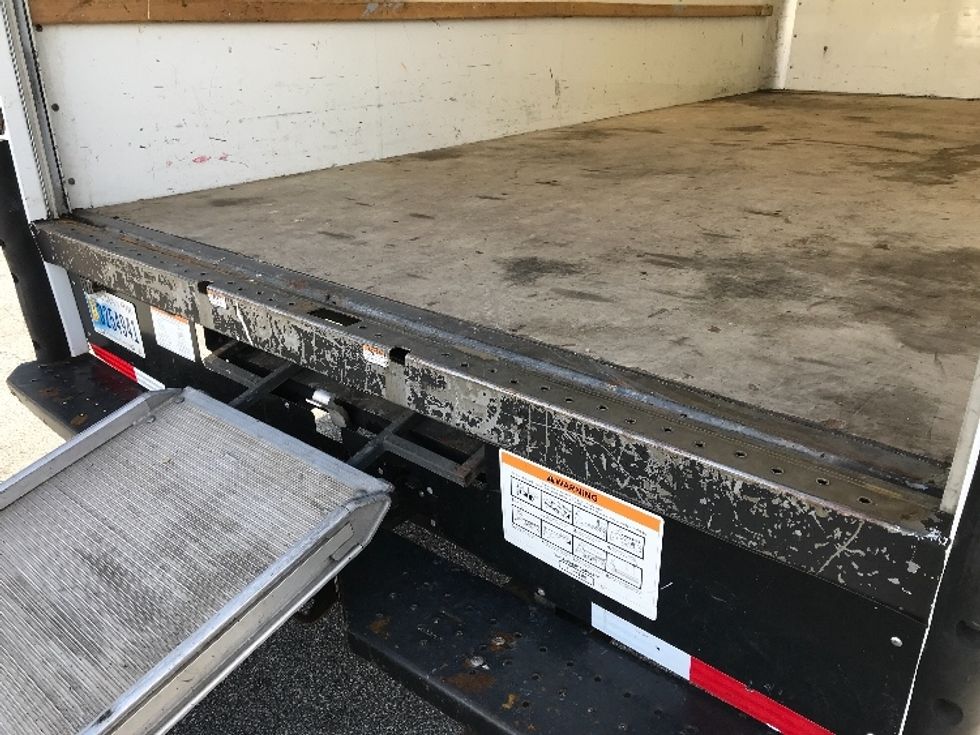 Light Duty Box Truck-Light and Medium Duty Trucks-GMC-2021-Savana G33903-Columbus-GA-77,055\n\t\tmiles-$ 36,500 - Image 10