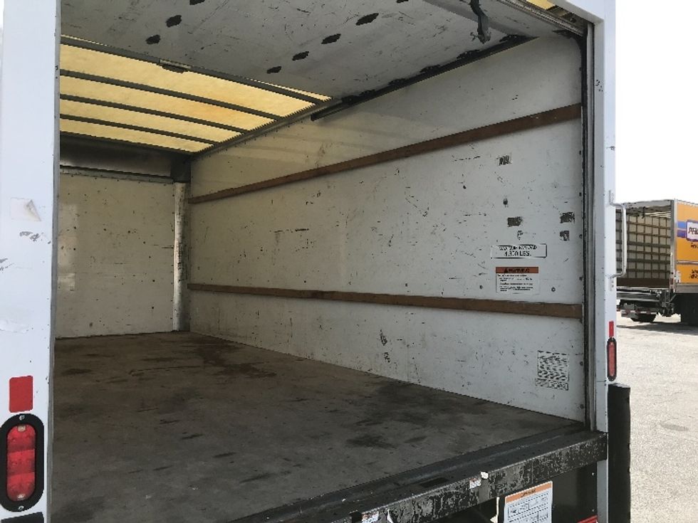 Light Duty Box Truck-Light and Medium Duty Trucks-GMC-2021-Savana G33903-Columbus-GA-77,055\n\t\tmiles-$ 36,500 - Image 12