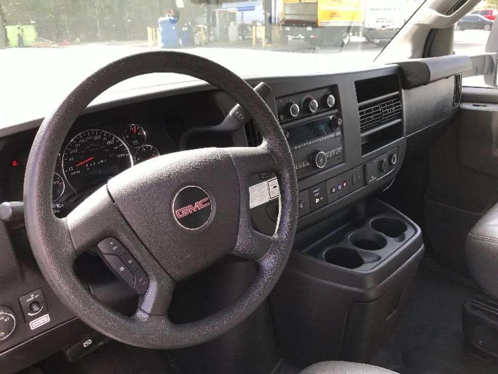 Light Duty Box Truck-Light and Medium Duty Trucks-GMC-2021-Savana G33903-Columbus-GA-77,055\n\t\tmiles-$ 36,500 - Image 17