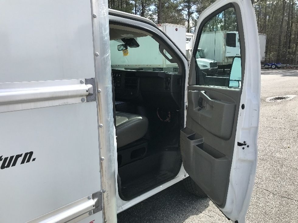 Light Duty Box Truck-Light and Medium Duty Trucks-GMC-2021-Savana G33903-Columbus-GA-77,055\n\t\tmiles-$ 36,500 - Image 20