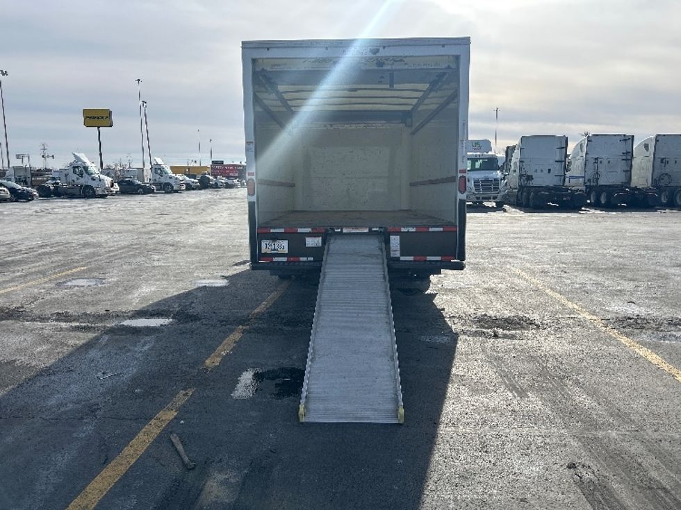Light Duty Box Truck-Light and Medium Duty Trucks-GMC-2021-Savana G33903-Columbus-OH-104,628\n\t\tmiles-$ 28,000 - Image 9