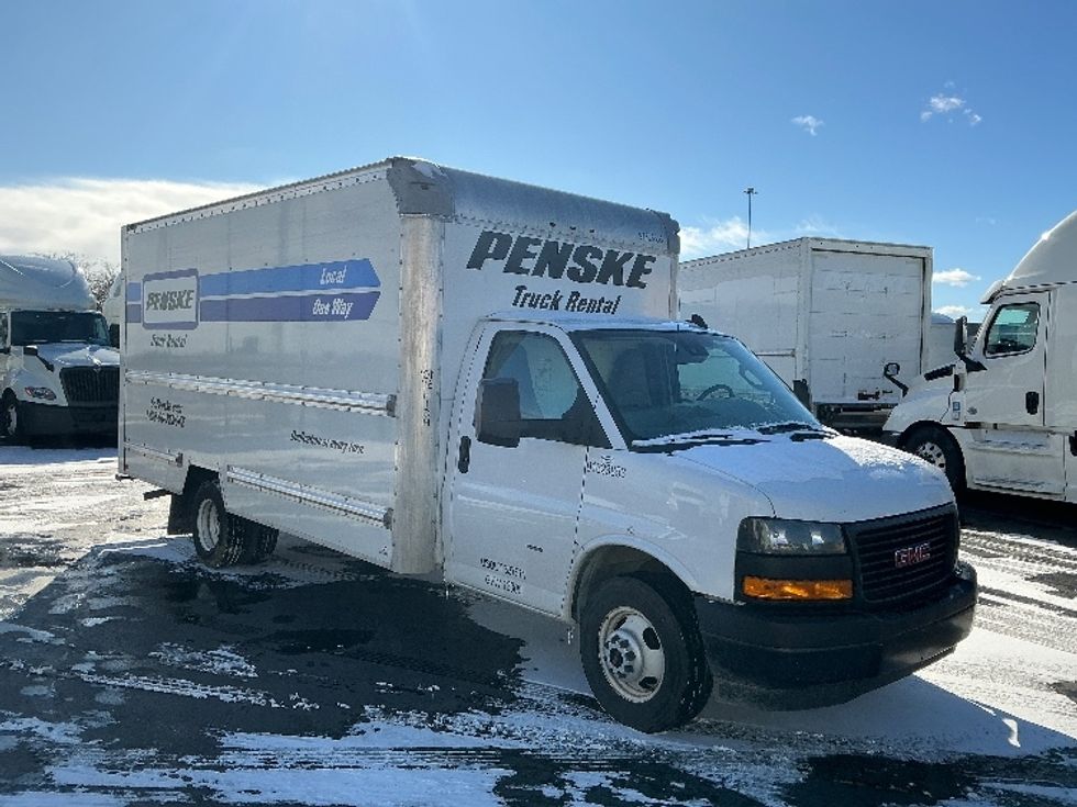 Light Duty Box Truck-Light and Medium Duty Trucks-GMC-2021-Savana G33903-Columbus-OH-105,636\n\t\tmiles-$ 28,000 - Image 1