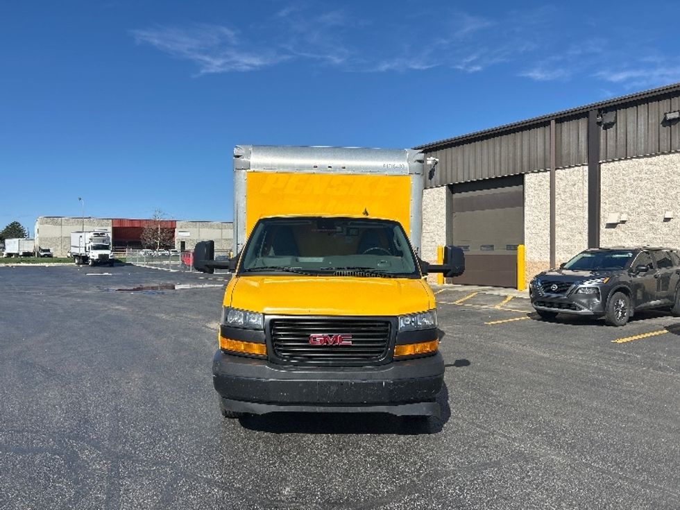 Light Duty Box Truck-Light and Medium Duty Trucks-GMC-2021-Savana G33903-Columbus-OH-58,980\n\t\tmiles-$ 14,500 - Image 2