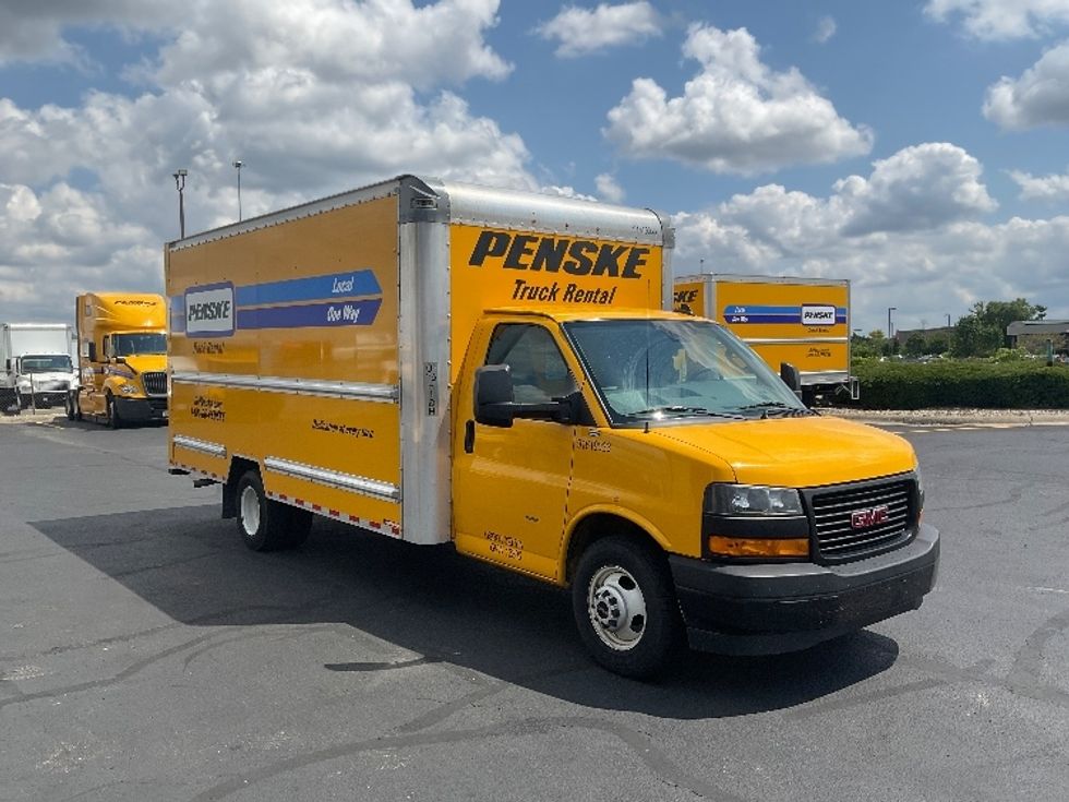 Light Duty Box Truck-Light and Medium Duty Trucks-GMC-2021-Savana G33903-Columbus-OH-69,942\n\t\tmiles-$ 35,000 - Image 1