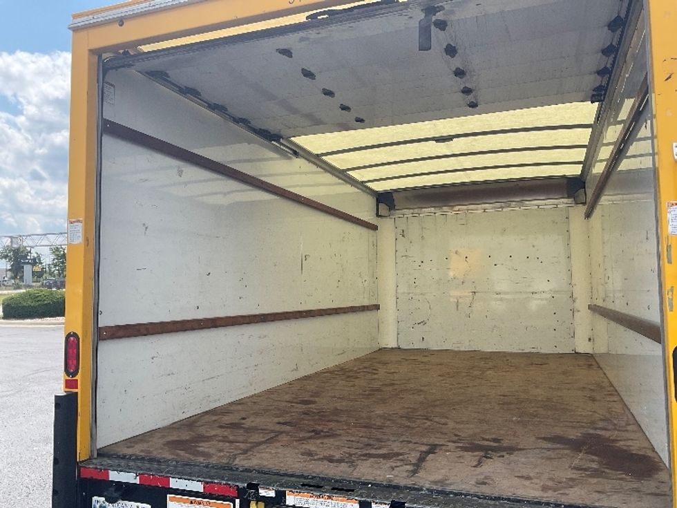 Light Duty Box Truck-Light and Medium Duty Trucks-GMC-2021-Savana G33903-Columbus-OH-69,942\n\t\tmiles-$ 35,000 - Image 10