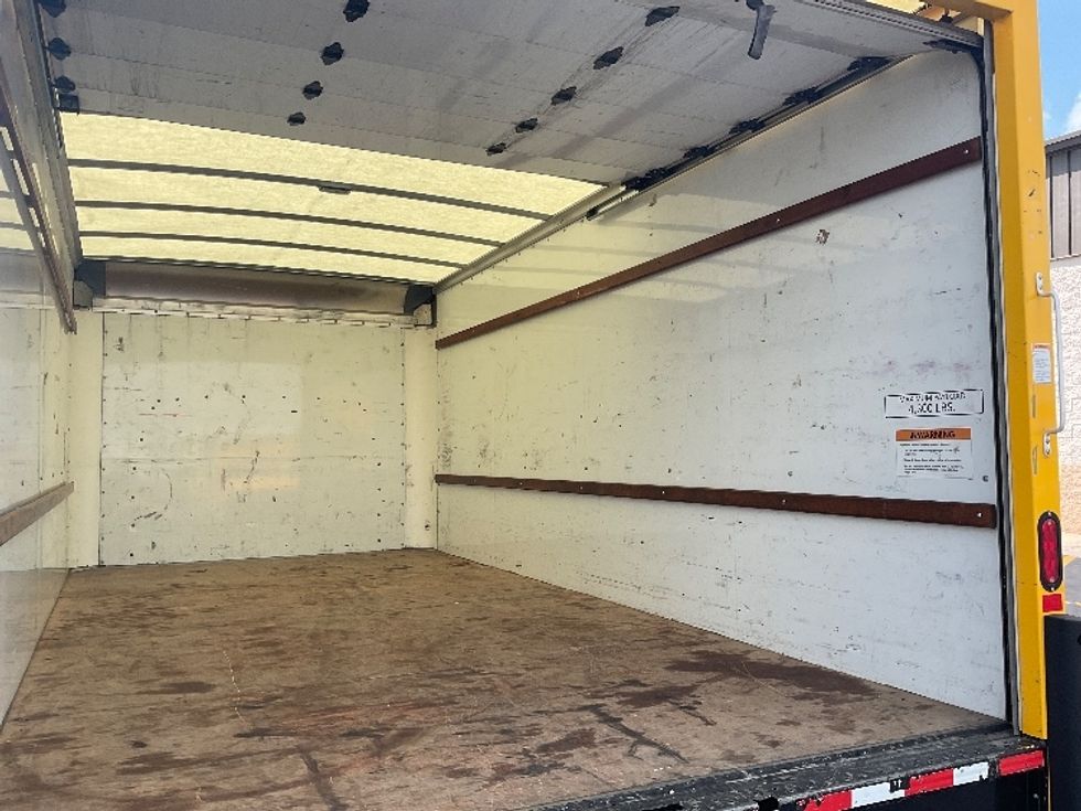 Light Duty Box Truck-Light and Medium Duty Trucks-GMC-2021-Savana G33903-Columbus-OH-69,942\n\t\tmiles-$ 35,000 - Image 11