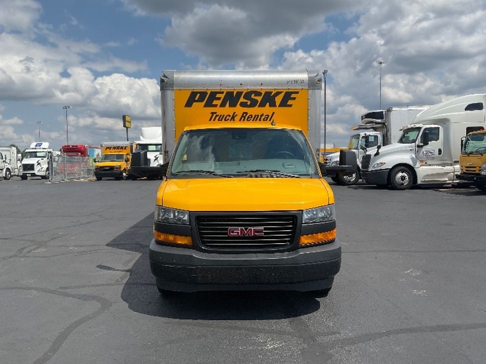 Light Duty Box Truck-Light and Medium Duty Trucks-GMC-2021-Savana G33903-Columbus-OH-69,942\n\t\tmiles-$ 35,000 - Image 2