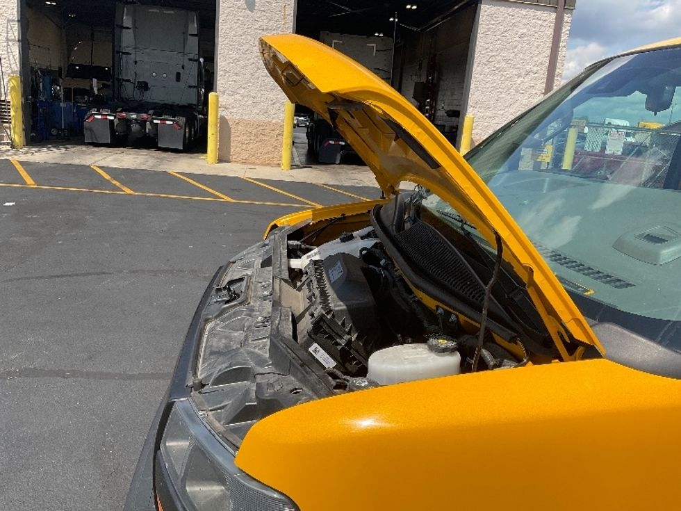 Light Duty Box Truck-Light and Medium Duty Trucks-GMC-2021-Savana G33903-Columbus-OH-69,942\n\t\tmiles-$ 35,000 - Image 23
