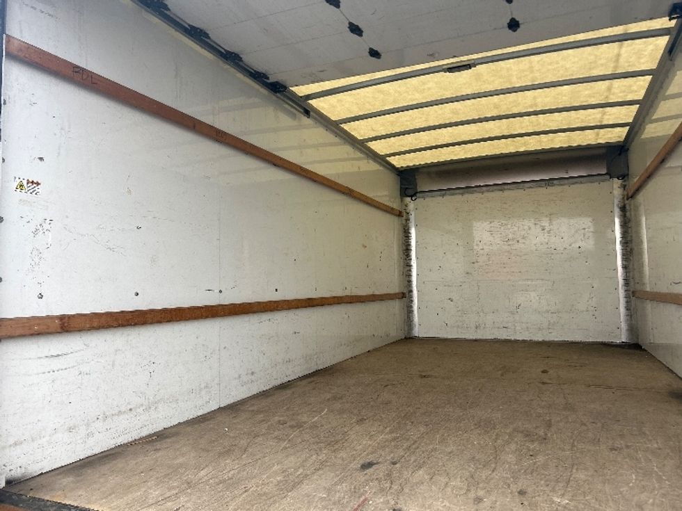 Light Duty Box Truck-Light and Medium Duty Trucks-GMC-2021-Savana G33903-Columbus-OH-89,377\n\t\tmiles-$ 29,750 - Image 11