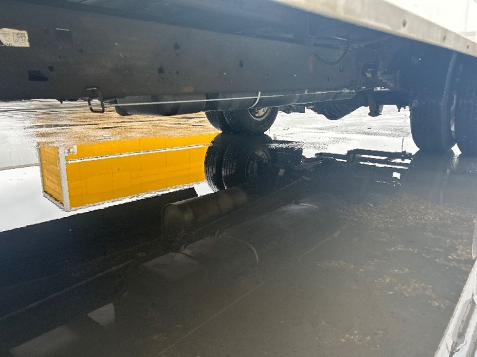 Light Duty Box Truck-Light and Medium Duty Trucks-GMC-2021-Savana G33903-Columbus-OH-89,377\n\t\tmiles-$ 29,750 - Image 5