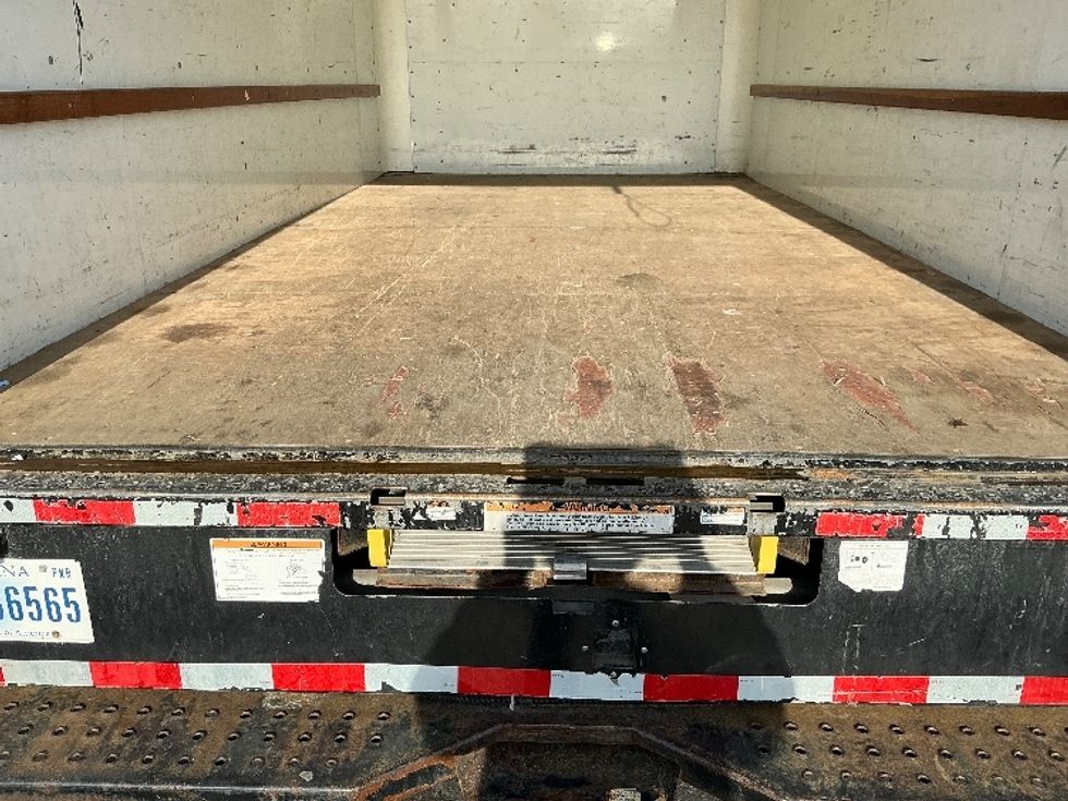 Light Duty Box Truck-Light and Medium Duty Trucks-GMC-2021-Savana G33903-Columbus-OH-95,444\n\t\tmiles-$ 26,250 - Image 10