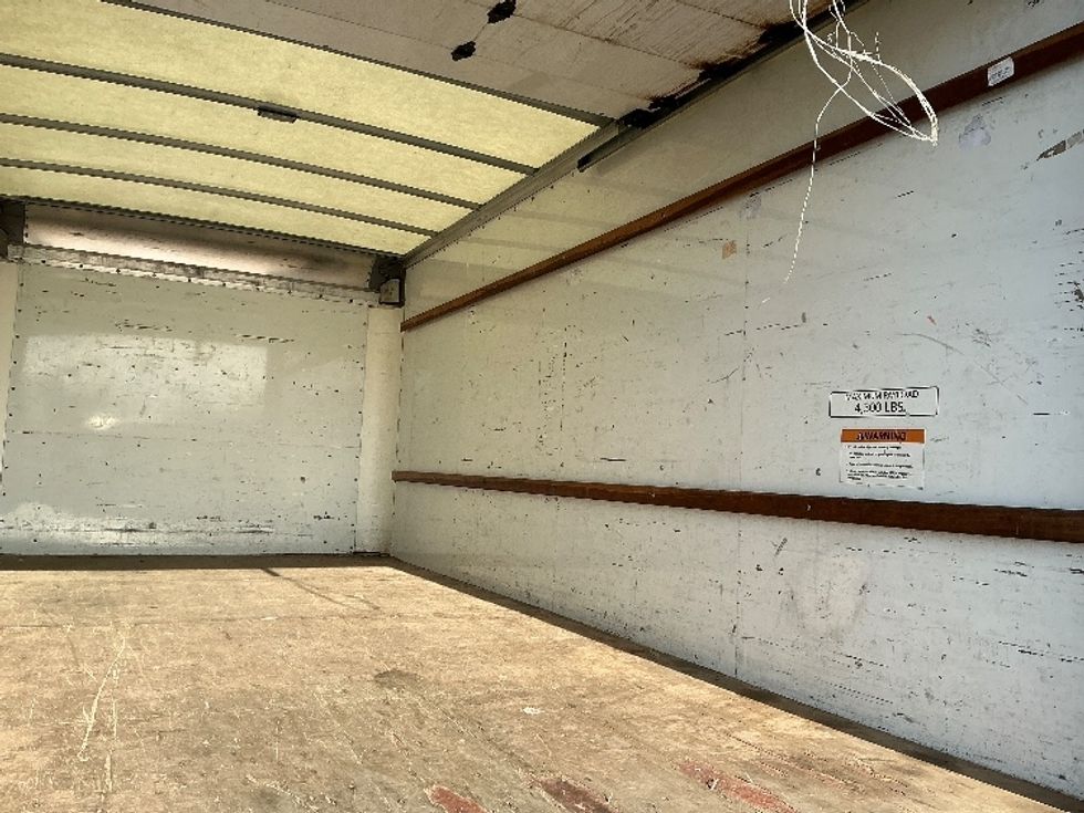 Light Duty Box Truck-Light and Medium Duty Trucks-GMC-2021-Savana G33903-Columbus-OH-95,444\n\t\tmiles-$ 26,250 - Image 12