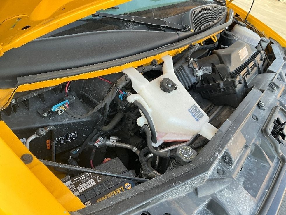 Light Duty Box Truck-Light and Medium Duty Trucks-GMC-2021-Savana G33903-Columbus-OH-95,444\n\t\tmiles-$ 26,250 - Image 23