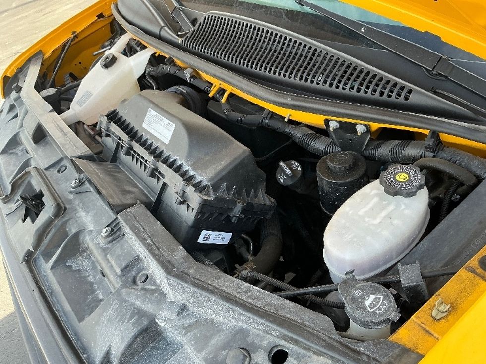 Light Duty Box Truck-Light and Medium Duty Trucks-GMC-2021-Savana G33903-Columbus-OH-95,444\n\t\tmiles-$ 26,250 - Image 24