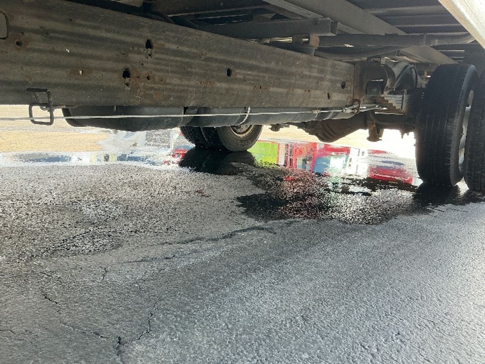 Light Duty Box Truck-Light and Medium Duty Trucks-GMC-2021-Savana G33903-Columbus-OH-95,444\n\t\tmiles-$ 26,250 - Image 5