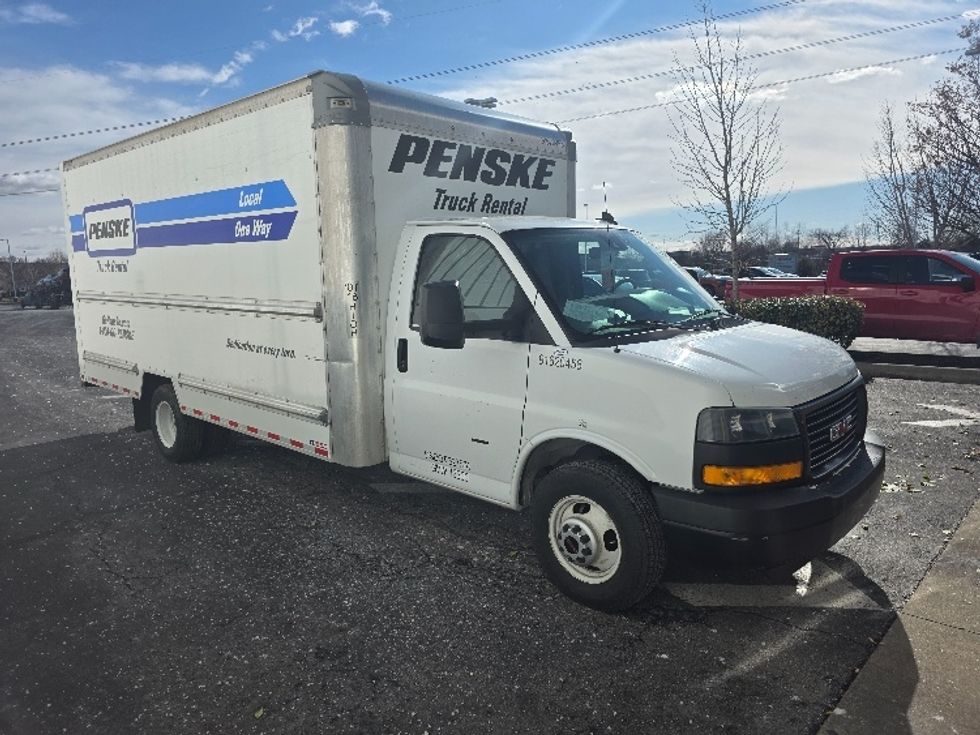Light Duty Box Truck-Light and Medium Duty Trucks-GMC-2021-Savana G33903-Columbus-OH-99,677\n\t\tmiles-$ 28,500 - Image 1