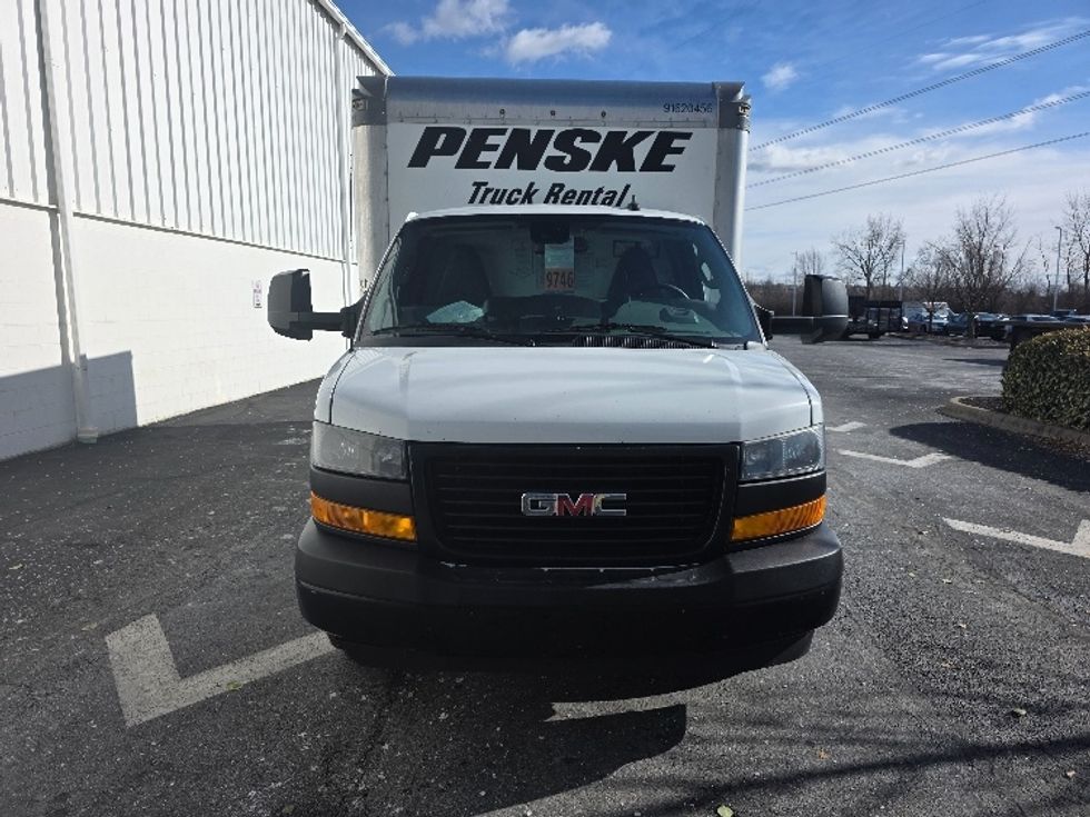 Light Duty Box Truck-Light and Medium Duty Trucks-GMC-2021-Savana G33903-Columbus-OH-99,677\n\t\tmiles-$ 28,500 - Image 2