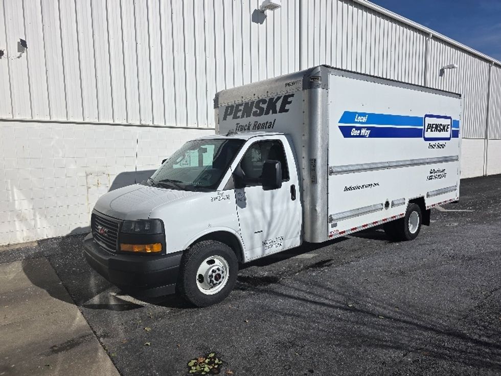 Light Duty Box Truck-Light and Medium Duty Trucks-GMC-2021-Savana G33903-Columbus-OH-99,677\n\t\tmiles-$ 28,500 - Image 3