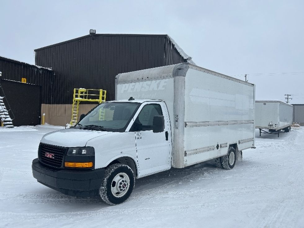 Light Duty Box Truck-Light and Medium Duty Trucks-GMC-2021-Savana G33903-Comstock Park-MI-104,106\n\t\tmiles-$ 28,750 - Image 3
