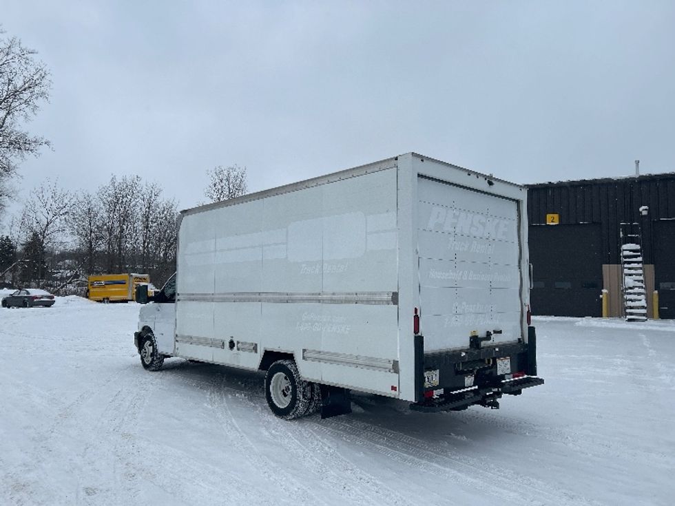 Light Duty Box Truck-Light and Medium Duty Trucks-GMC-2021-Savana G33903-Comstock Park-MI-104,106\n\t\tmiles-$ 28,750 - Image 5