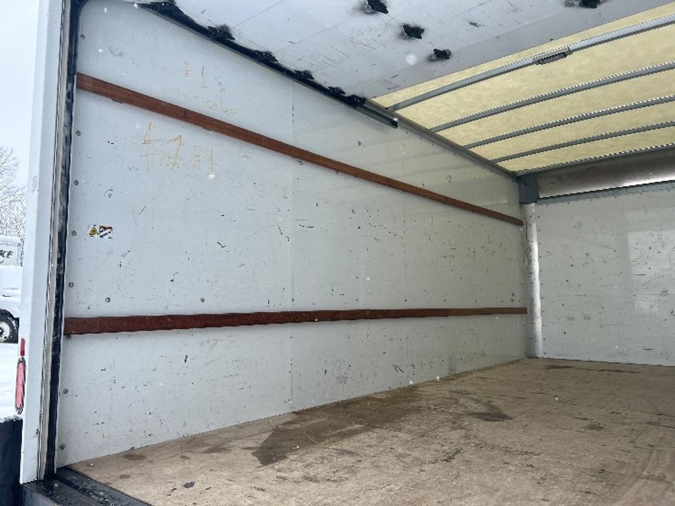 Light Duty Box Truck-Light and Medium Duty Trucks-GMC-2021-Savana G33903-Comstock Park-MI-104,106\n\t\tmiles-$ 28,750 - Image 9