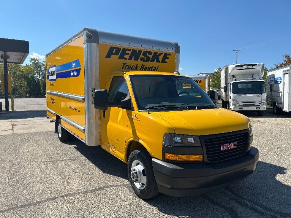Light Duty Box Truck-Light and Medium Duty Trucks-GMC-2021-Savana G33903-Comstock Park-MI-116,188\n\t\tmiles-$ 21,500 - Image 1