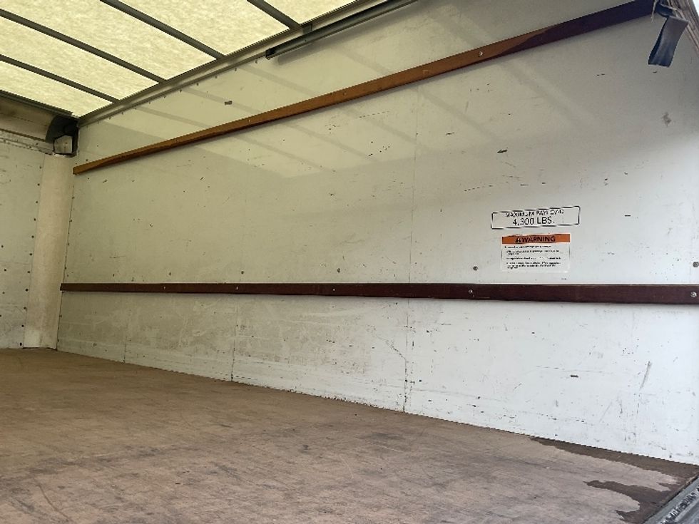 Light Duty Box Truck-Light and Medium Duty Trucks-GMC-2021-Savana G33903-Comstock Park-MI-71,770\n\t\tmiles-$ 28,750 - Image 10