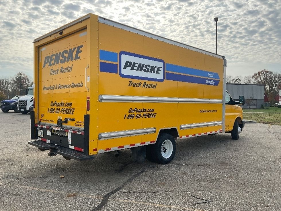 Light Duty Box Truck-Light and Medium Duty Trucks-GMC-2021-Savana G33903-Comstock Park-MI-71,770\n\t\tmiles-$ 28,750 - Image 11