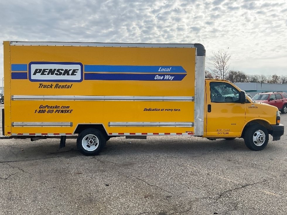Light Duty Box Truck-Light and Medium Duty Trucks-GMC-2021-Savana G33903-Comstock Park-MI-71,770\n\t\tmiles-$ 28,750 - Image 13