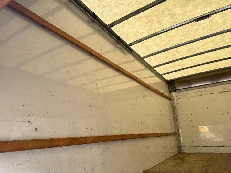 Light Duty Box Truck-Light and Medium Duty Trucks-GMC-2021-Savana G33903-Comstock Park-MI-83,271\n\t\tmiles-$ 31,000 - Image 8